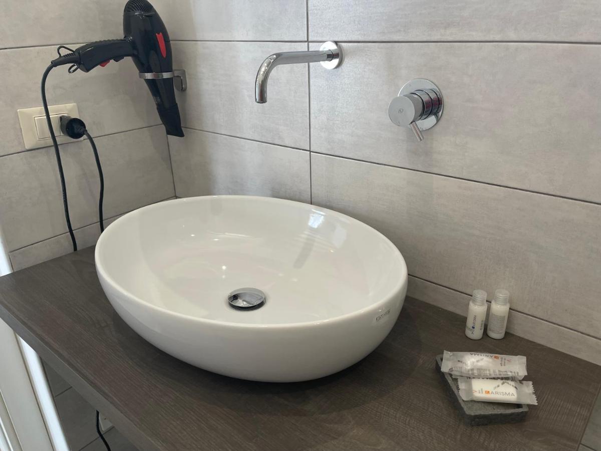 Minioto Rooms 노토 외부 사진